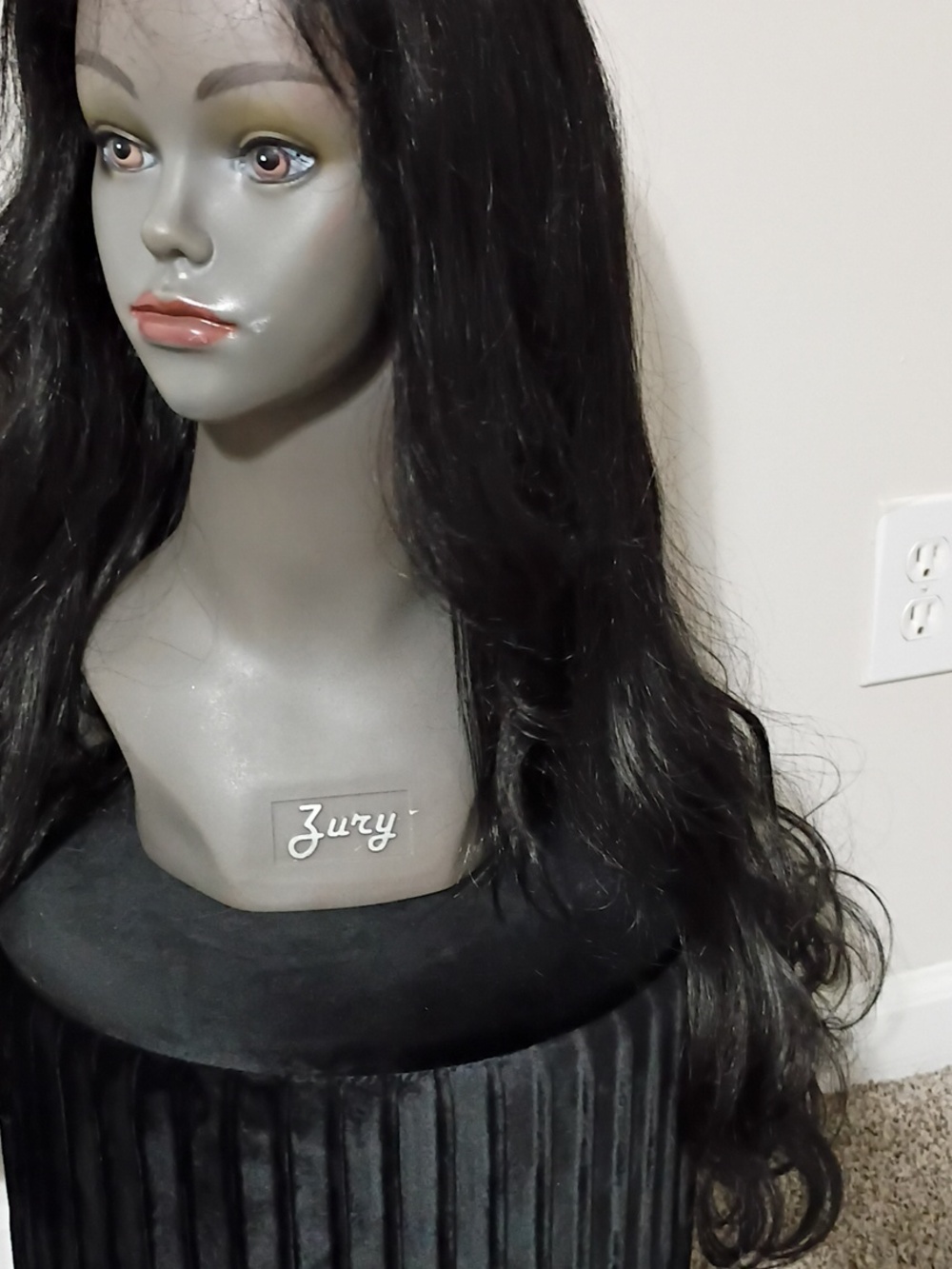 Lace Front Wig - Picture 2 of 8